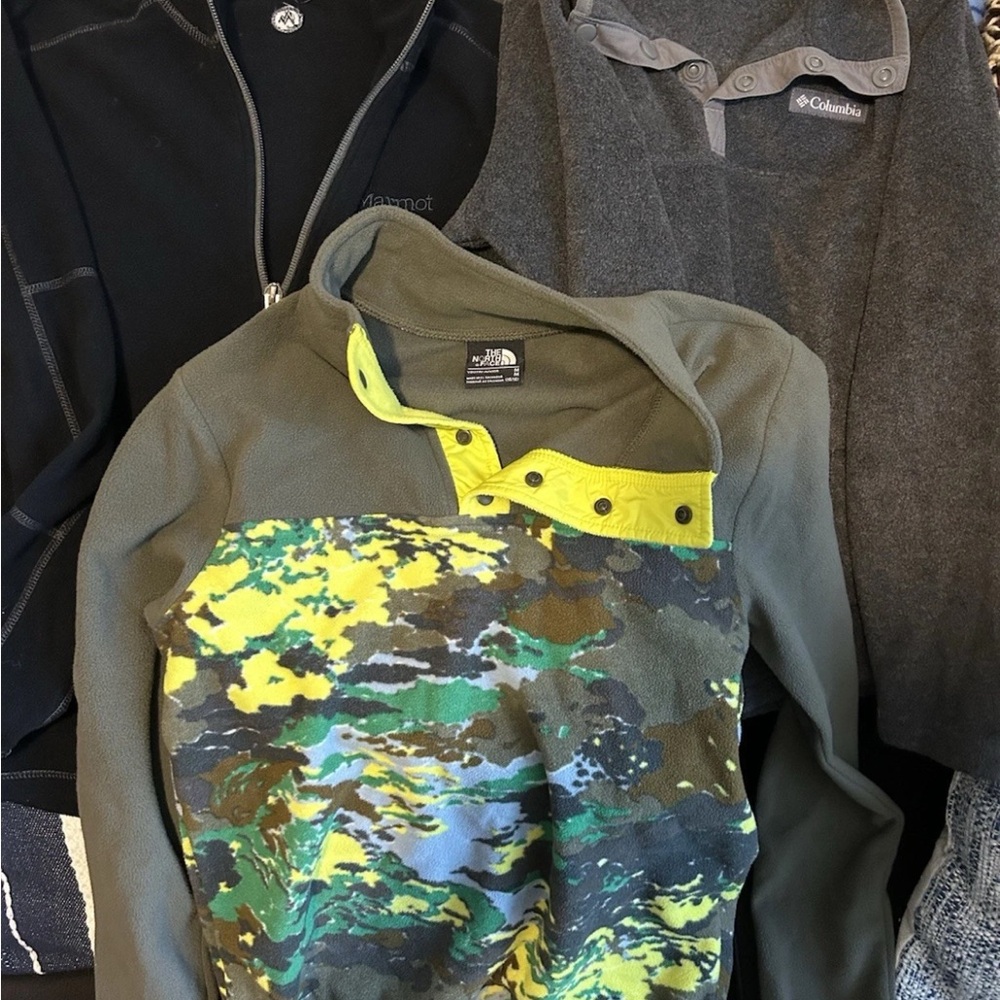 The North Face Kids Green and Yellow Camo Sweatshirt